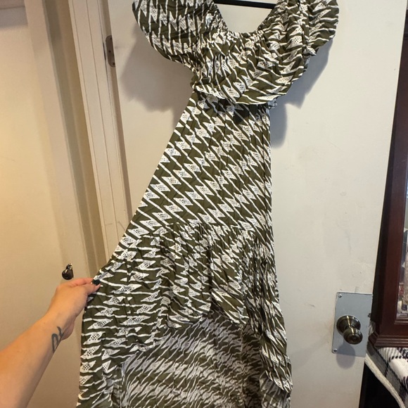 Manaola Dresses & Skirts - Manaola Olive and White Midi Dress